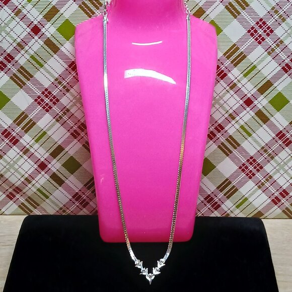 Vintage Avon Silver Tone Necklace & Earrings Costume Jewelry Set #23W - Picture 8 of 16